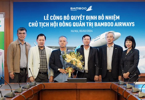 Chủ tịch Bamboo Airways từ chứ